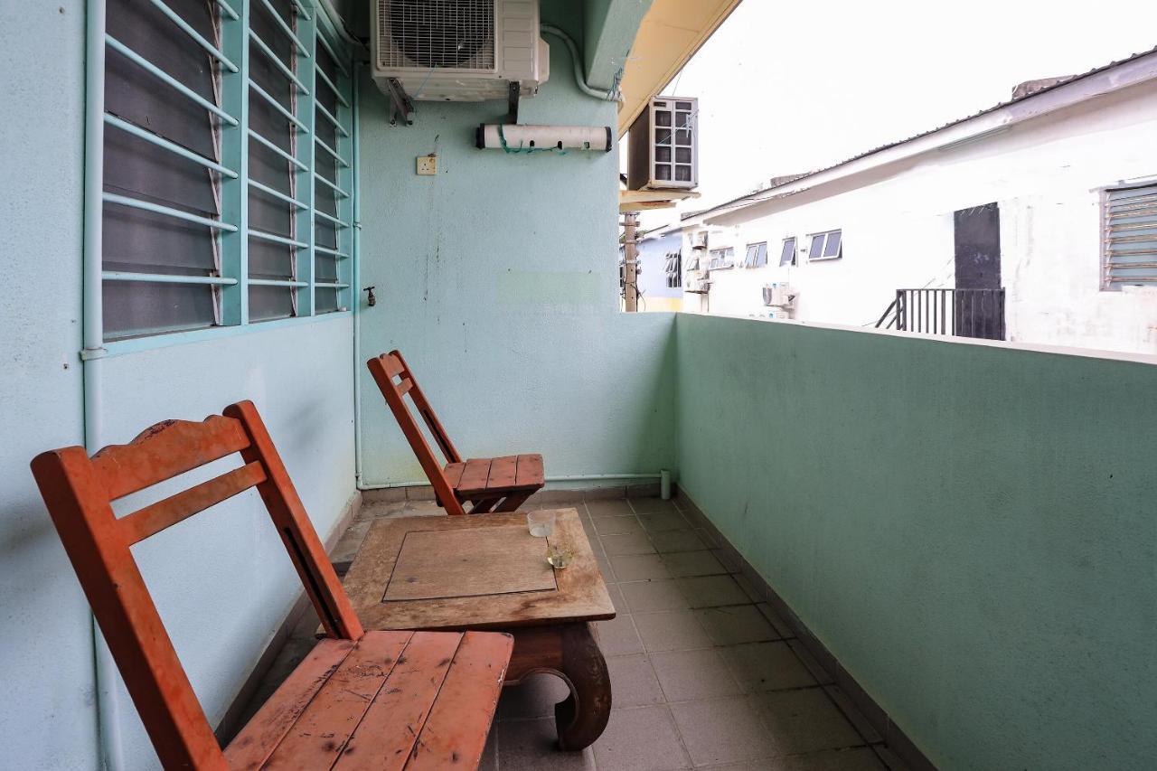 Oyo Home 90229, 3 Little Birds Homestay 4Bhk ملقا المظهر الخارجي الصورة