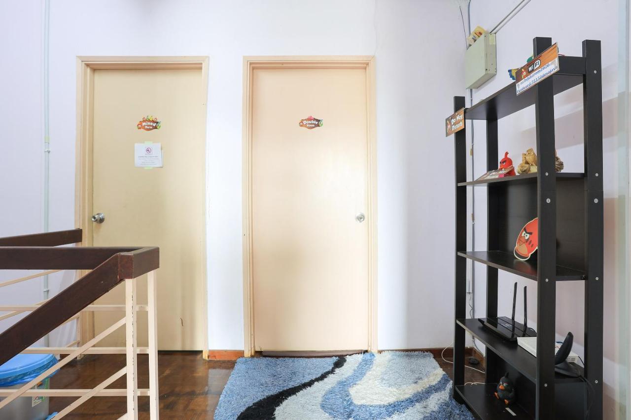 Oyo Home 90229, 3 Little Birds Homestay 4Bhk ملقا المظهر الخارجي الصورة