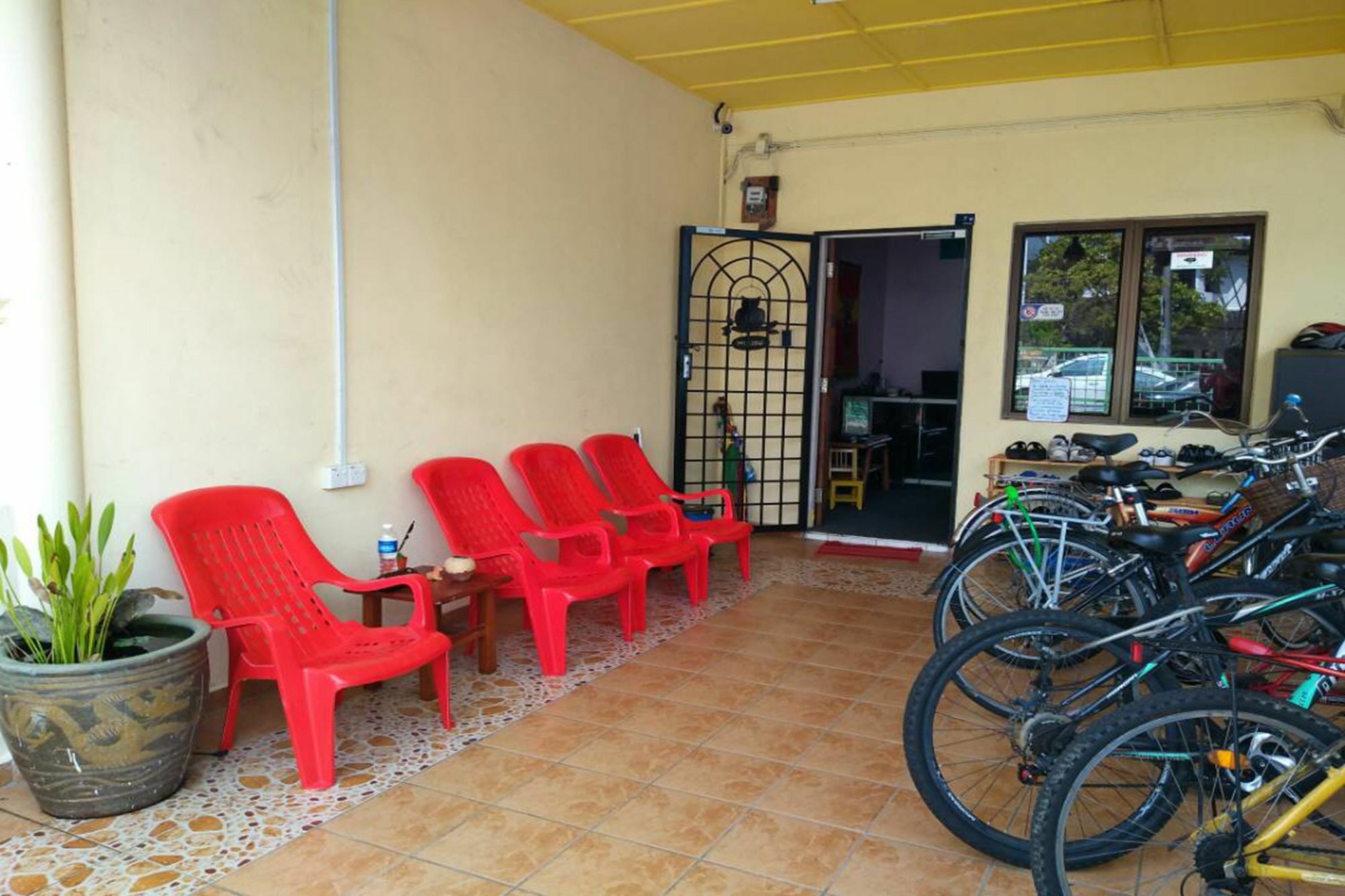 Oyo Home 90229, 3 Little Birds Homestay 4Bhk ملقا المظهر الخارجي الصورة